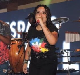 Cantora/Vocalista